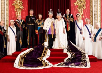 Rey Carlos agradece a británicos tras las festividades de su coronación