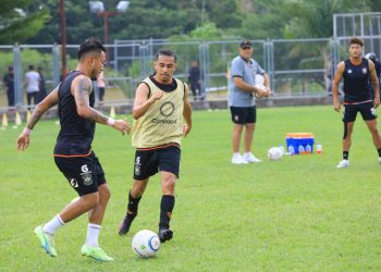 Gerson Mayén, volante de Águila: «Faltan 90 minutos, no hemos ganado absolutamente nada»