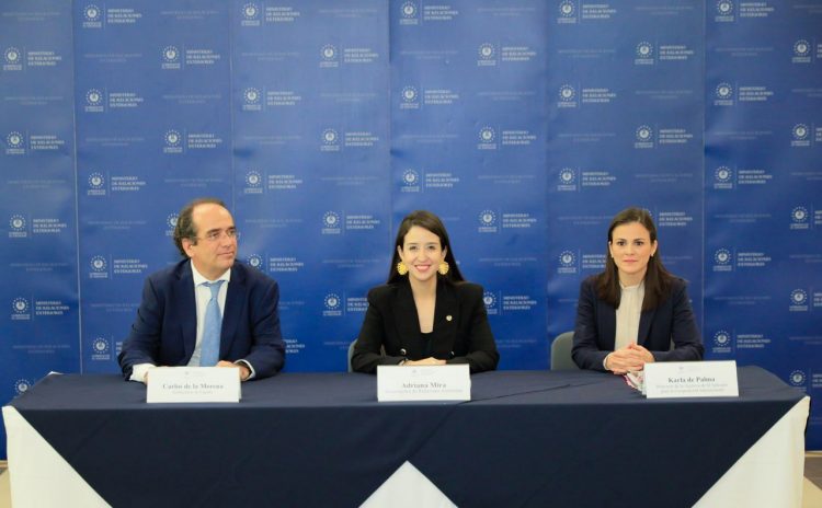 Las autoridades pretenden impulsar más proyectos que contribuirán con el desarrollo social y económico de El Salvador.