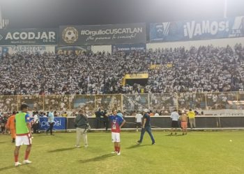 Lamentable: Estampida en estadio Cuscatlán deja 12 aficionados fallecidos durante el Alianza-FAS