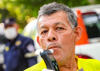 Autoridades realizan control vehicular antidoping en Ilopango
