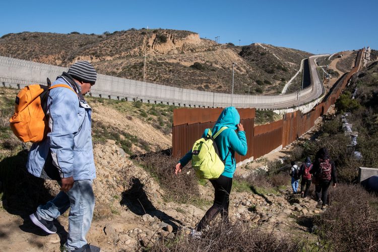 El Salvador es uno de los países con mejos flujos migratorios.  Foto AFP.