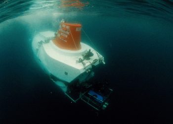 Cinco pasajeros de sumergible perdido en el Atlántico murieron por implosión de la nave