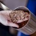 Una fábrica alemana almacena carbono en cáscaras de granos de cacao