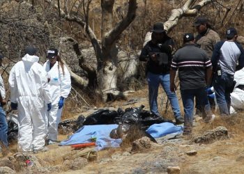 Autoridades mexicanas confirman que restos hallados en bolsas son de ocho jóvenes desaparecidos