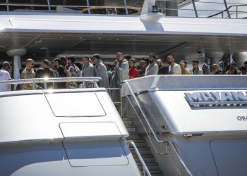 Al menos 78 migrantes muertos y más de 100 rescatados tras naufragio frente a Grecia