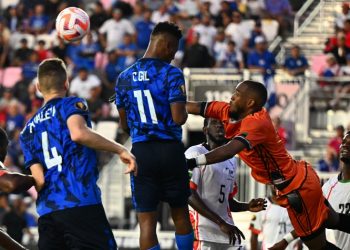 El Salvador hizo un papelón en su debut en Copa Oro al perder 2-1 contra Martinica