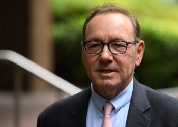 Fiscalía británica describe al actor Kevin Spacey como un «acosador sexual»