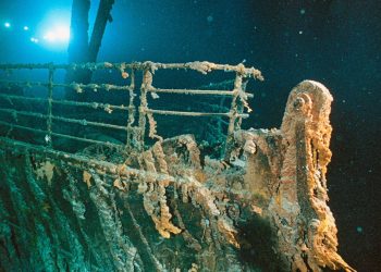Desaparece un submarino tripulado que visitaba restos del Titanic