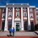 Jefe de la morgue de la universidad de Harvard acusado de vender restos humanos