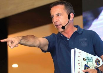La Lotería realiza conversatorio con Cristóbal Soria como antesala a San Salvador 2023