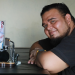 Un pequeño gran talento: salvadoreño destaca con arte en miniatura