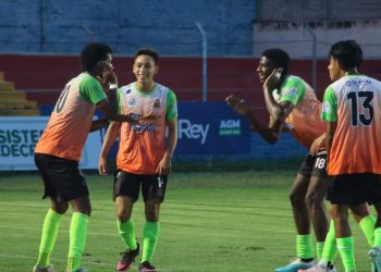 Usulután se estrelló y cayó 2-0 en el patio de los choriceros