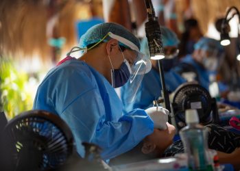 Fosalud acerca servicios de salud bucal a niños y adultos