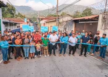 Dirección de Obras Municipales renueva calles en el municipio de Berlín, Usulután