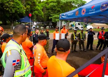 Militares salvadoreños participan en simulacro de desastres naturales en Panamá