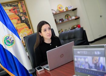 El Salvador se compromete con la región