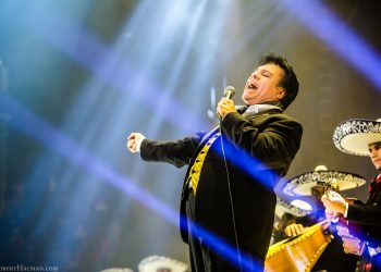 Netflix anuncia producción de documental sobre Juan Gabriel