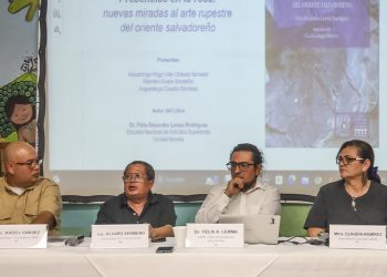 Proponen relación entre pinturas de la Gruta de Corinto y la danza de los emplumados de Cacaopera