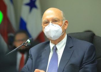 Fiscal general: «Cristiani llegó endeudado a la presidencia y salió millonario»