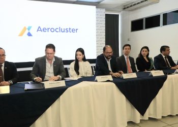 El Salvador busca convertirse en un referente regional en la industria aérea