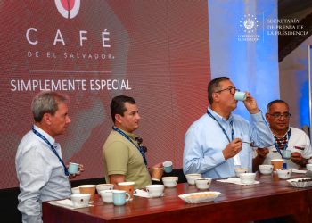 Cónsules honorarios descubren el potencial del café salvadoreño