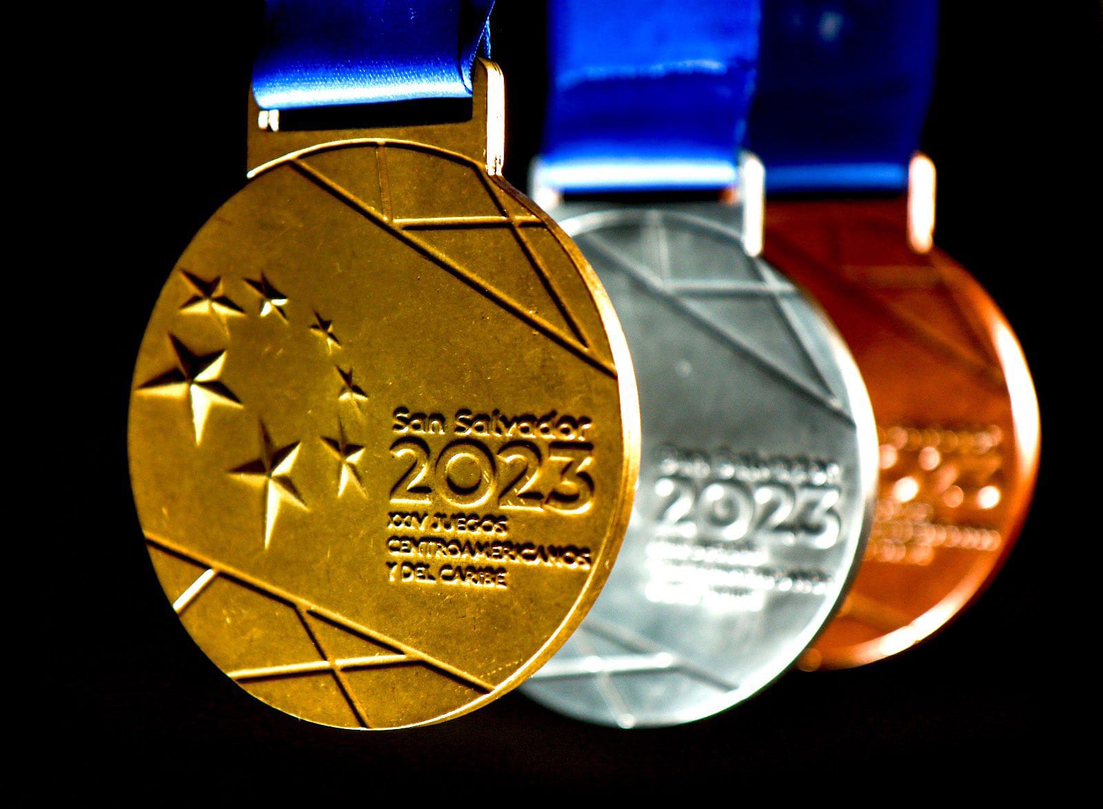 Las medallas de los Juegos San Salvador 2023 ya brillan con sus colores