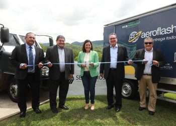 Empresa invierte $1 millón en vehículos eléctricos