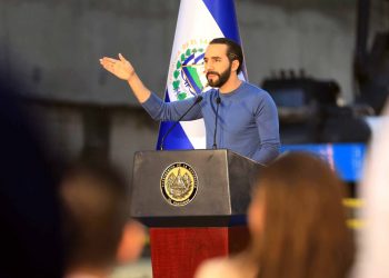 La mitad de los ciudadanos de Colombia tiene una opinión favorable del presidente Bukele