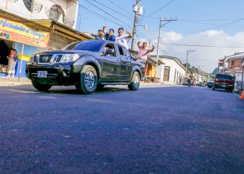 La Dirección de Obras Municipales entrega calles renovadas en Berlín, Usulután