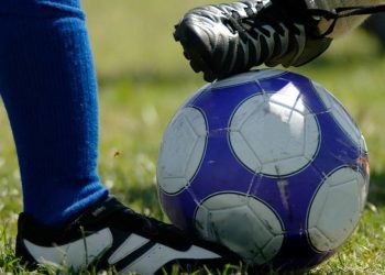 Homenajes al adolescente alemán fallecido tras ser agredido en un partido juvenil
