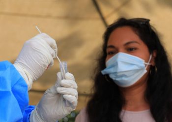 Reducen las consultas por COVID-19 en el sistema privado de salud de El Salvador