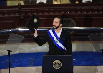 Presidente Bukele anuncia propuesta de ley para reducir las 262 alcaldías a 44