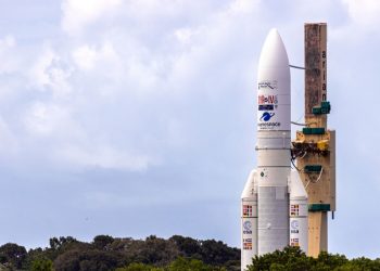 Aplazado 24 horas el último vuelo del cohete Ariane 5