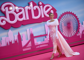«Barbie» inunda las pantallas de rosa