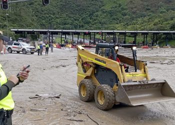 Alud deja al menos ocho muertos y once desaparecidos en Colombia
