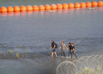 Mantienen medidas de restricción de asilo en EE. UU.