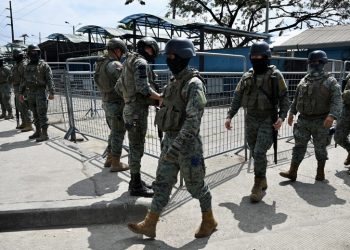 Presidente Lasso decreta estado de excepción tras asesinato de alcalde en Ecuador