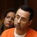 Apuñalan en la cárcel a Larry Nassar, médico que abusó de cientos de gimnastas en EE. UU.