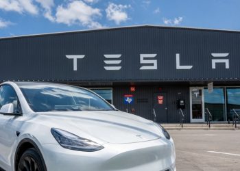 Tesla aumenta entrega de vehículos en el 2T por encima de las expectativas