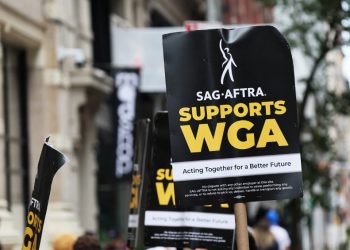 ¿De qué se trata la huelga doble que paraliza a Hollywood?