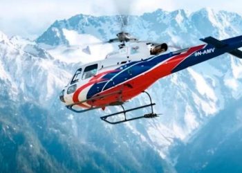 Mueren cinco turistas mexicanos y su piloto en accidente de helicóptero en Nepal