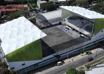 FOTOS/ Selección de fútbol playa estrenará nuevo estadio en el Complejo Deportivo Flor Blanca