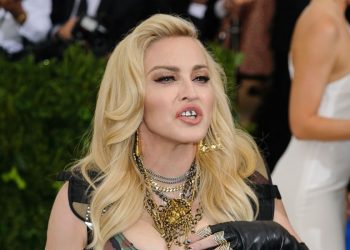 Madonna agradece a su familia el apoyo durante su enfermedad