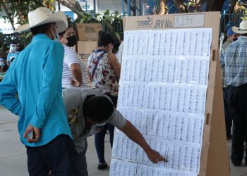 Prevén que partidos tradicionales no sobrevivirán en 2024