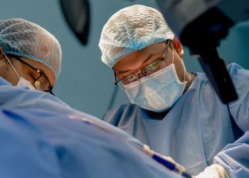 Ministerio de Salud realiza jornada de cirugías a pacientes con problemas de audición