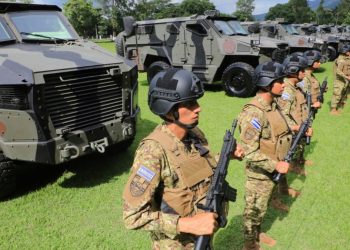 Fuerza Armada recibe 11 vehículos blindados para continuar combate a pandillas