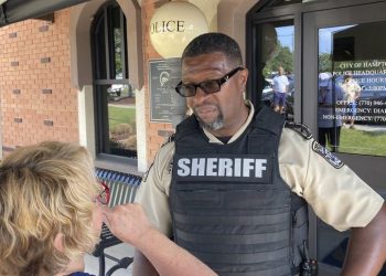 Policía balea de muerte a sospechoso de cometer 4 homicidios cerca de Atlanta