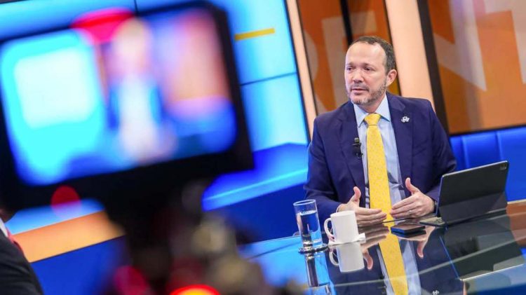 El ministro de Justicia y Seguridad Gustavo Villatoro, brindó informe sobre los resultados obtenidos durante el régimen de excepción.