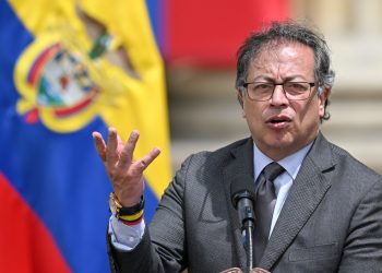 Gobierno de Colombia pagará estudio y gastos a delincuentes